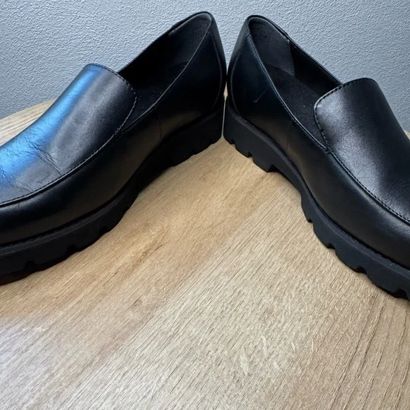 Vionic Kensley Slip-on Loafer - Picture 7 of 10